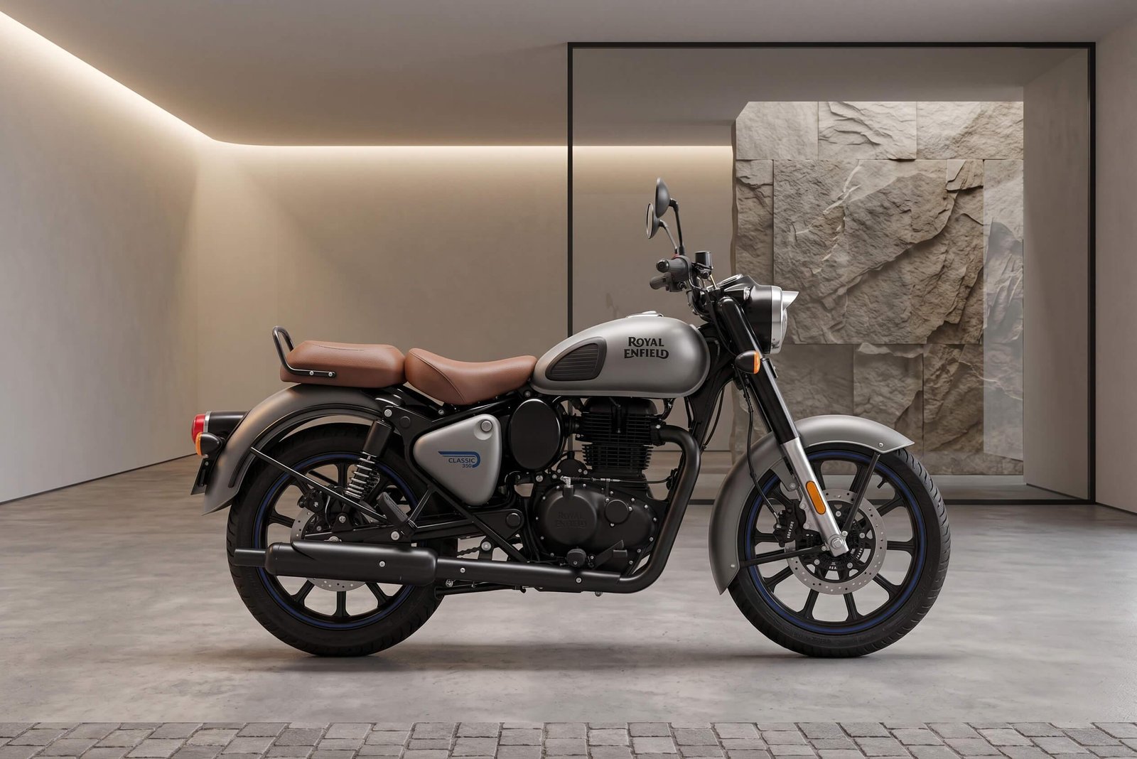 Royal Enfield Classic 350cc — 2025 Dark Gunmetal Grey
