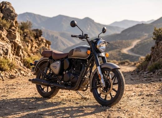 Royal Enfield Classic 350cc — 2025 Dark Gunmetal Grey