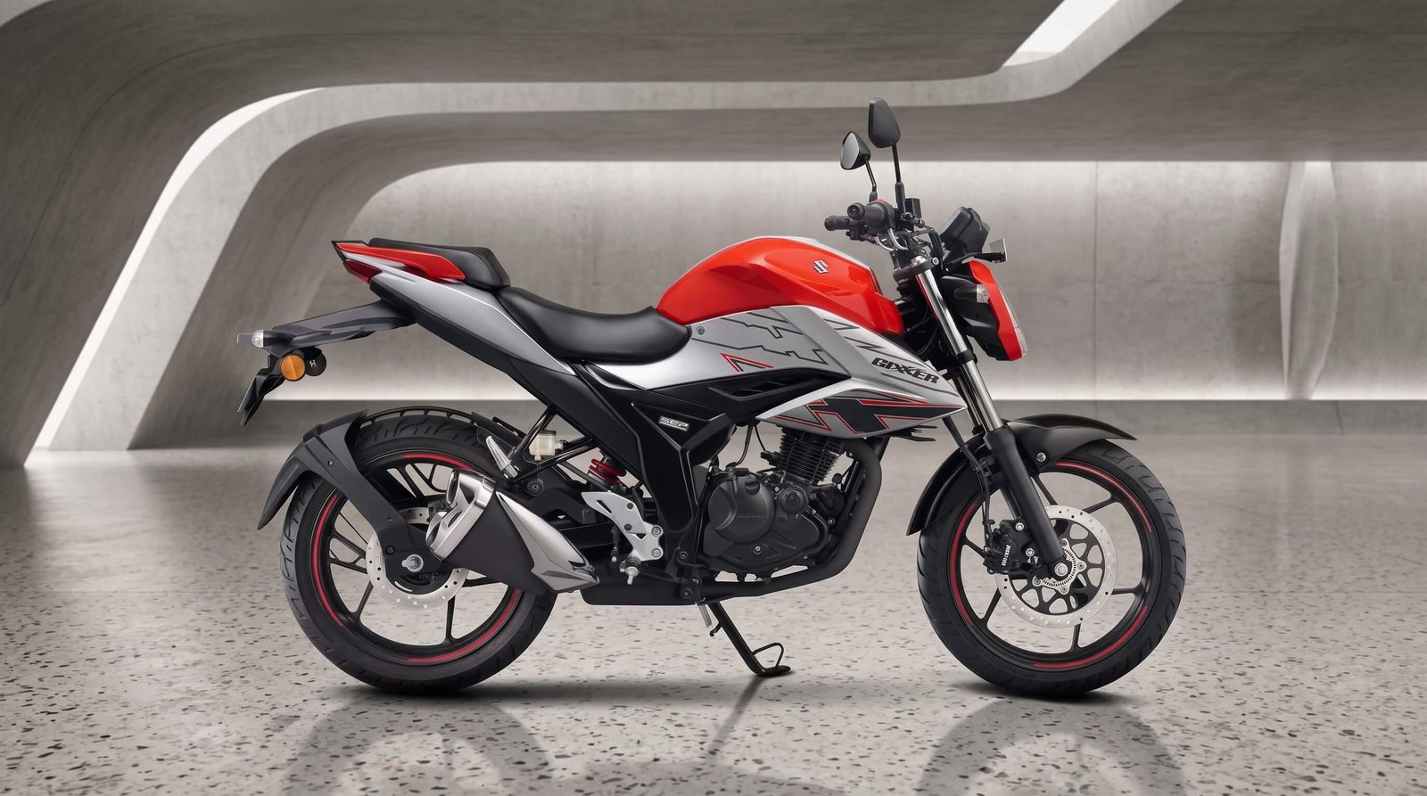 Suzuki Gixxer Monotone 2026 Silver Orange 155cc
